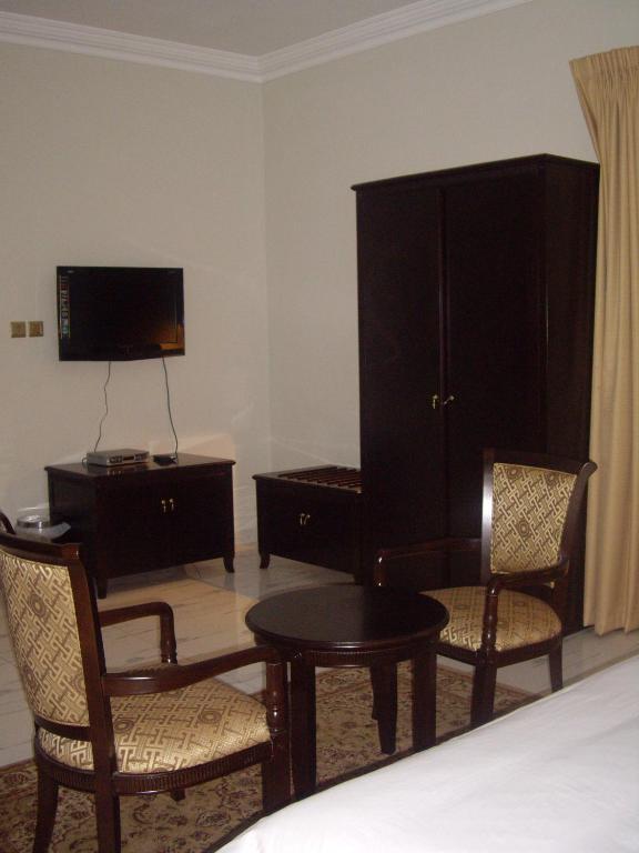 Gulf Crown Hotel Apartment Сиб Номер фото